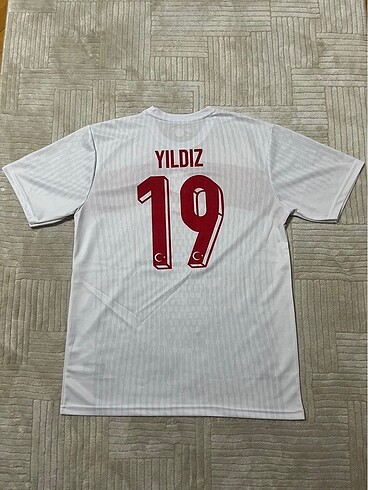 türkiye kenan yıldız forması