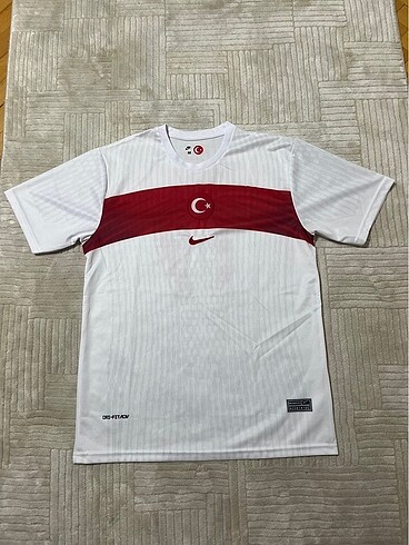 Nike türkiye kenan yıldız forması