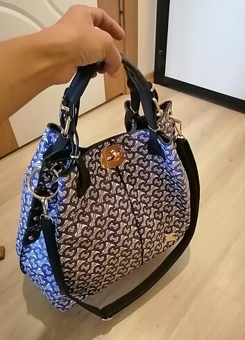 Burberry çanta 