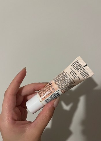 Yves Rocher Pastel Bej BB Krem - Görsel 3