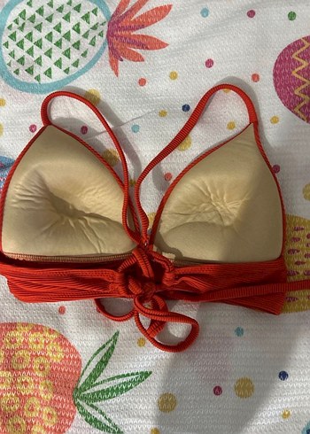 Kırmızı İnce Askılı Kadın Bikini Üstü - Görsel 2