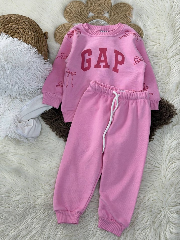 Pembe GAP Kız Eşofman Takımı Rahat Kesim - Görsel 2