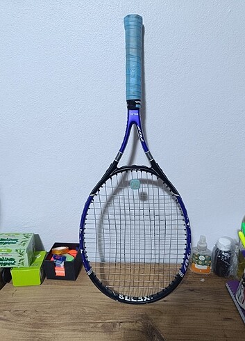 Tenis raketi