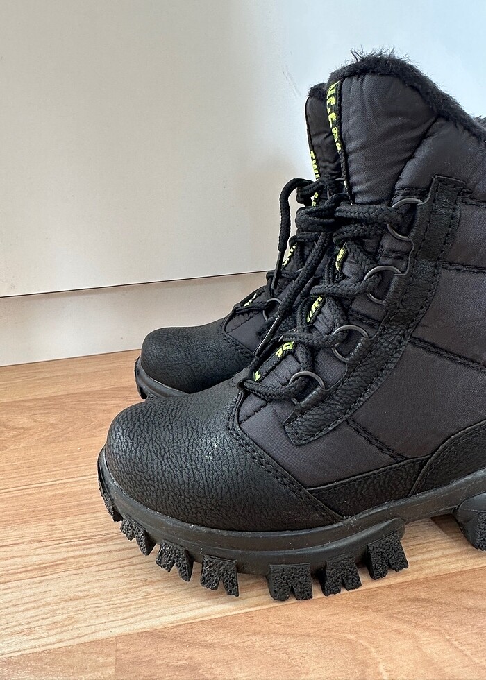 Çoçuk bot - Görsel 2