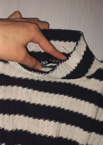 Çizgili crop kazak - Görsel 3