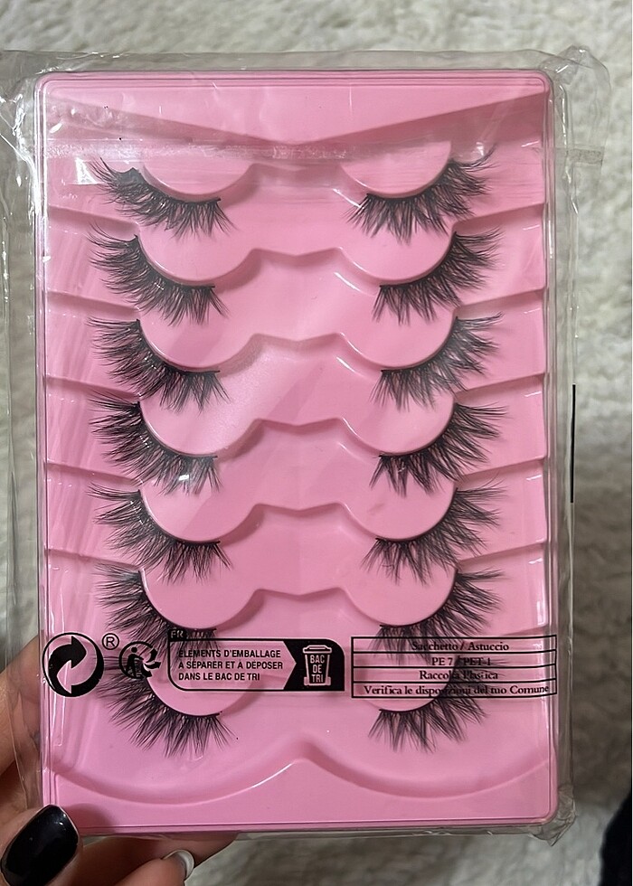 çekik göz efektli takma kirpik - Görsel 4