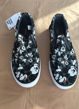 39 Beden siyah Renk H&M mickey mouse ayakkabı