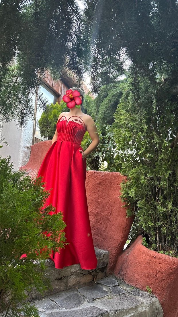 Kırmızı Straplez Uzun Drapeli Kadın Abiye - Görsel 2