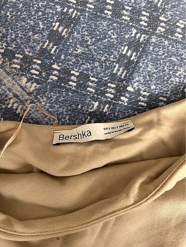 Bershka Elbise