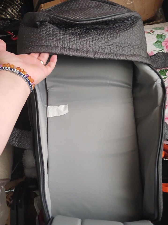 Gri Yılan Desenli Bebek Çantası - Görsel 2