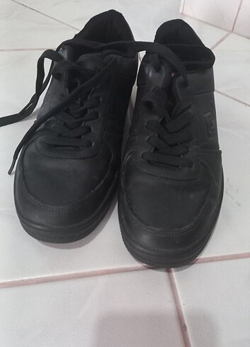 Jump siyah spor ayakkabı