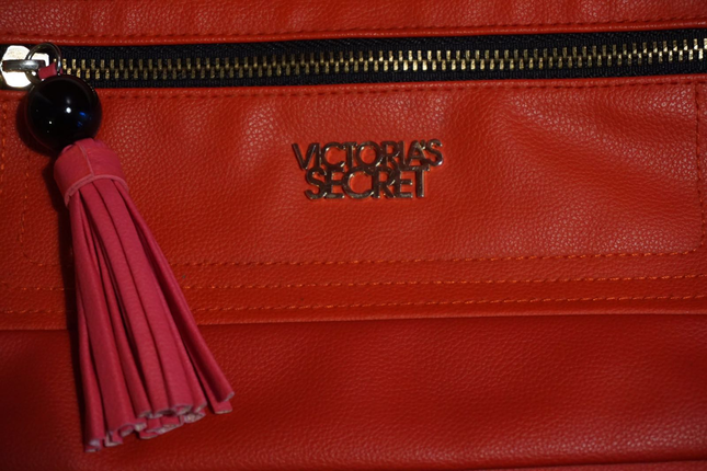 Victoria s Secret Victoria's Secret nar çiçeği makyaj çantası