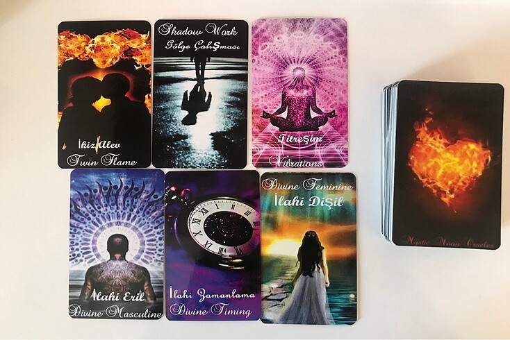  Mystic Moon Oracle Tarot Destesi