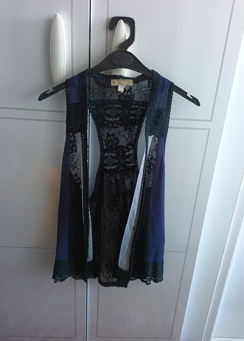 Kolsuz Gotik Yelek