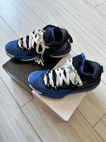 Nike JORDAN ZION 1 GS