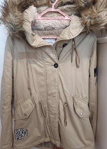 s Beden Bershka mont