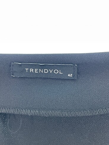 42 Beden siyah Renk Trendyol & Milla Uzun Elbise %70 İndirimli.