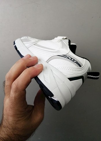 31 Beden Beyaz Erkek Çocuk Nike Spor Ayakkabı