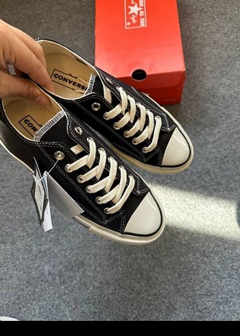 Converse Siyah Baskılı Kadın Spor Ayakkabı