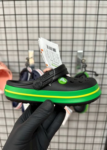 32 Beden kırmızı Renk Crocs Renkli Kemerli Terlik