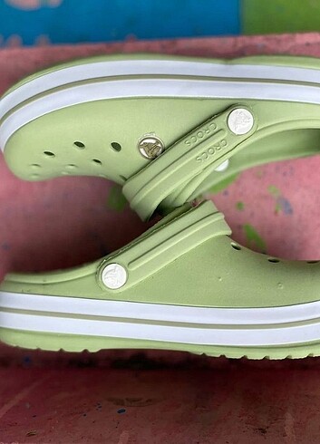 Crocs terlik 