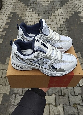 New Balance Spor Ayakkabı: 36-37-39-40-41-42-43-44 Numaralar Var Fiyat Pol