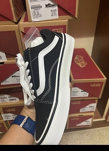 39 Beden VANS ÜST KALİTE 36-45 ARADI BUÇUKLU NUMARALAR DAHİL İ.