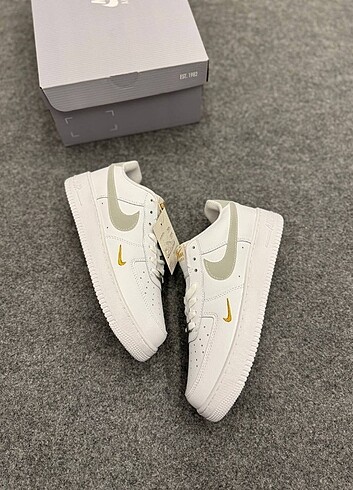 AIR FORCE GREY ESSENTIAL 36/44 ARASI Kutulu etiketli 