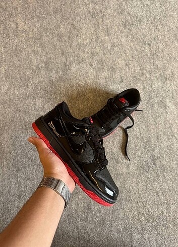 Nike dunk low Kutulu etiketli barkodlu İthal 37 43 arası numa