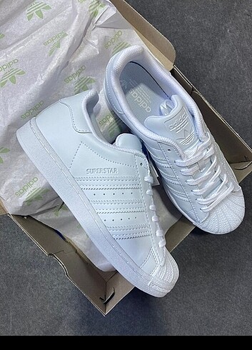 Adidas Süperstar Triple White Kutulu etiketli barkodlu İthal QR
