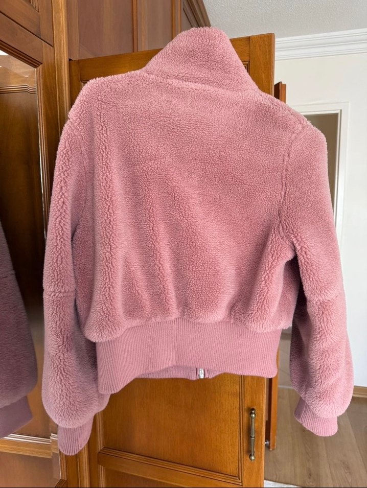 Bershka yüksek yakalı kısa peluş ceket - Görsel 4