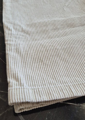 kız çocuk krem  Pamuklu Rahat Kesim Pantolon bir iki kere giyild - Görsel 3