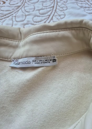 Düğmeli Bej Deri Kadın Ceket - Görsel 3