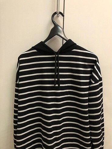 Siyah sweatshirt