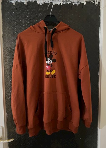 Kapüşonlu Kahverengi Mickey Mouse Sweatshirt - Görsel 2