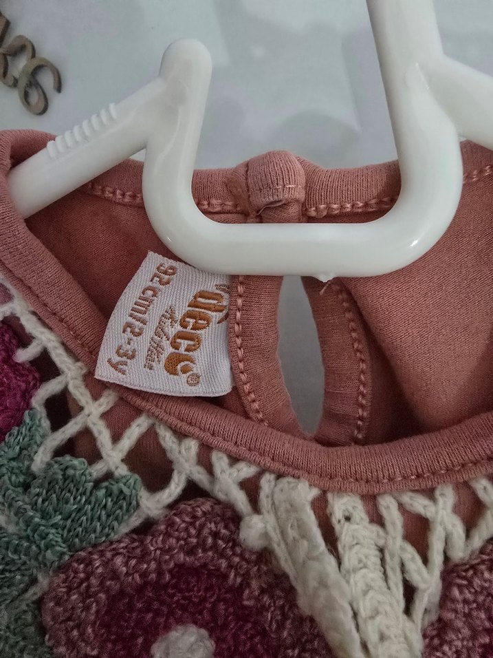 Pembe Nakışlı Örgü Yaka Kız Elbisesi - Görsel 2