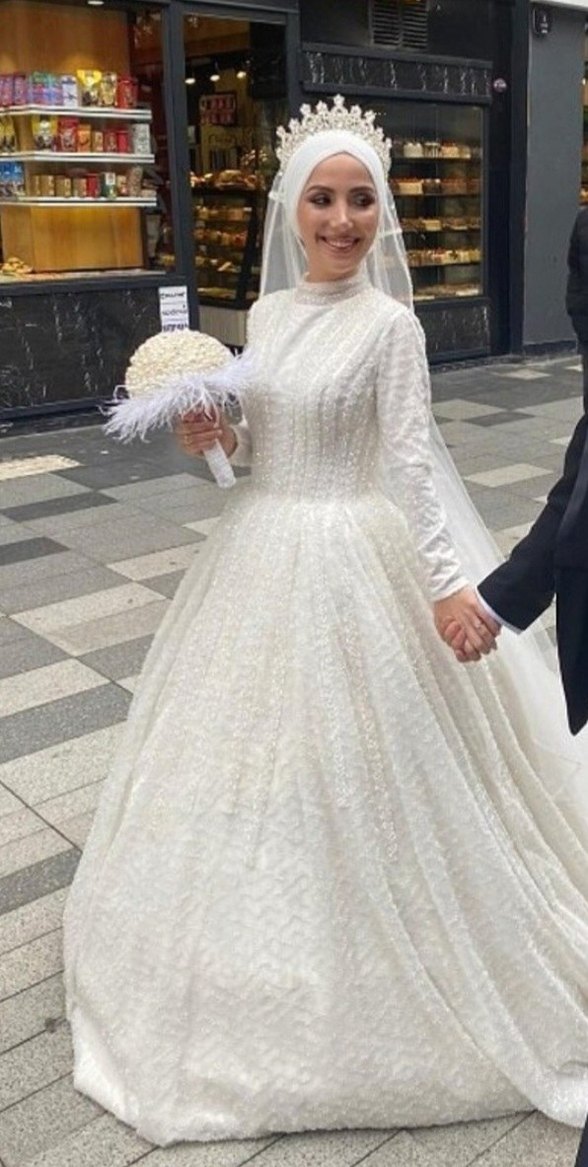 Uzun Kollu Beyaz Bohem Tesettür Gelinlik - Görsel 2