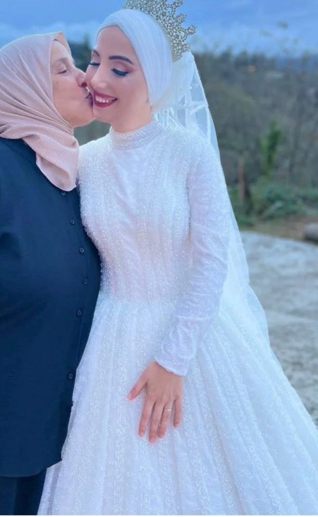 Uzun Kollu Beyaz Bohem Tesettür Gelinlik - Görsel 4