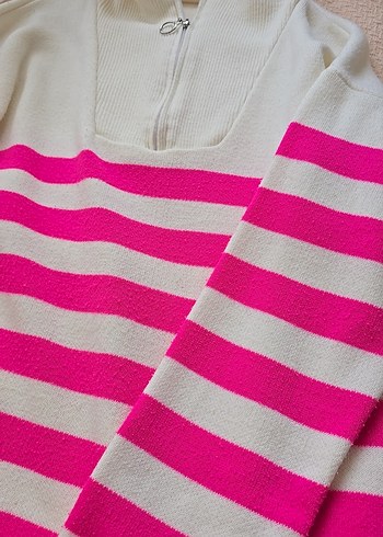 Pembe Çizgili Kısa Kollu Triko Kadın Kazak - Görsel 4