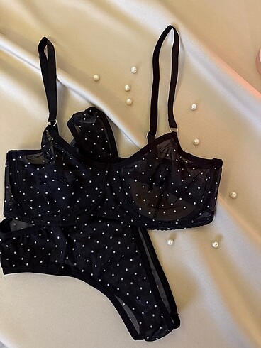 Bralet takım