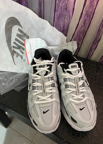 Nike Beyaz Gri Bağcıklı Spor Kadın Sneakers - Görsel 3