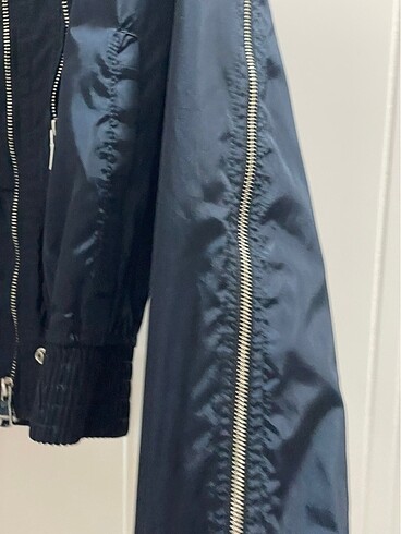 m Beden lacivert Renk PULL BEAR BOMBER