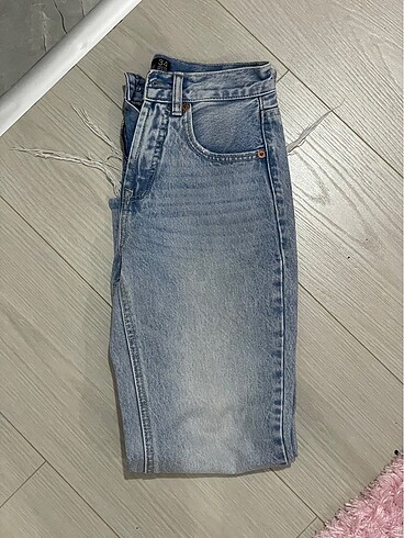 Stradivarius Jean