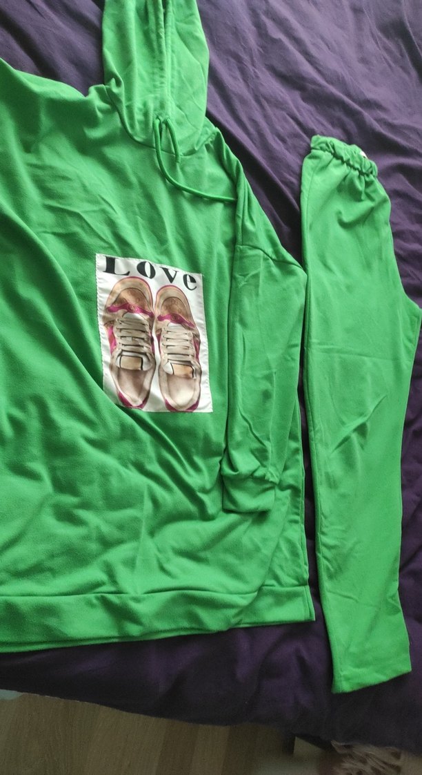 Yeşil Kapüşonlu Kadın Eşofman Takımı - Görsel 3