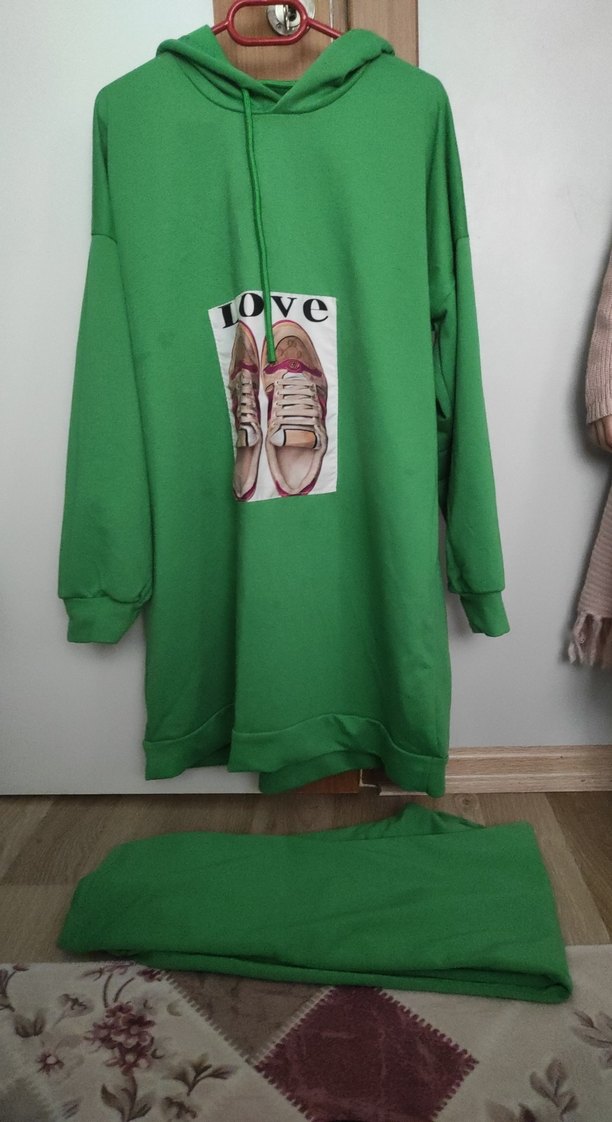 Yeşil Kapüşonlu Kadın Eşofman Takımı - Görsel 2