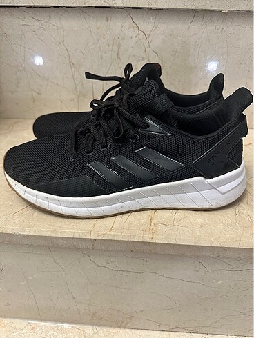 38,5 Beden Adidas ayakkabı
