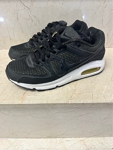 38,5 Beden siyah Renk Nike air max