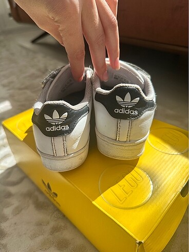 30 Beden beyaz Renk Adidas süperstar