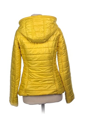 38 Beden Batik Mont %70 İndirimli.