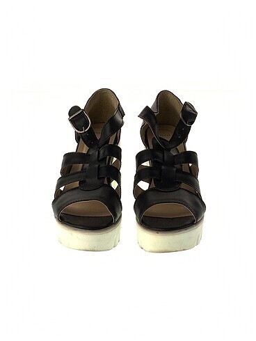 36 Beden PreLoved Platform %70 İndirimli.